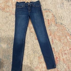 Hollister Low Rise Super Skinny Jeans (long)